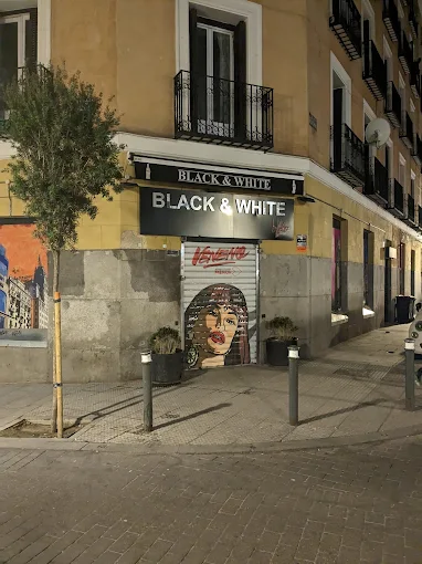 Black & White – Madrid