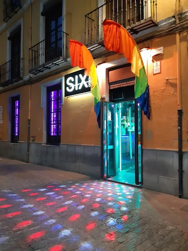 Six Colours – Granada